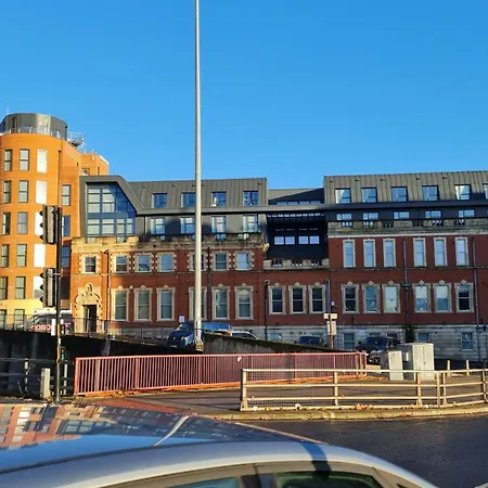 Kest Luxury Apartamento *